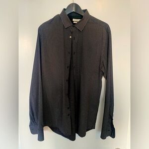 J Lindeberg Mens Dress Shirt. Size XL. Black w/ White Dotted Design.